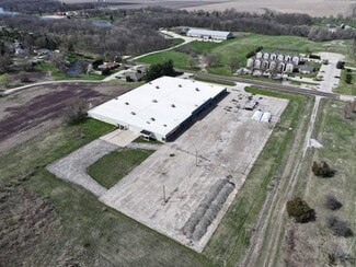 Plus de détails pour 888 S Lake Storey Rd, Galesburg, IL - Industriel à louer