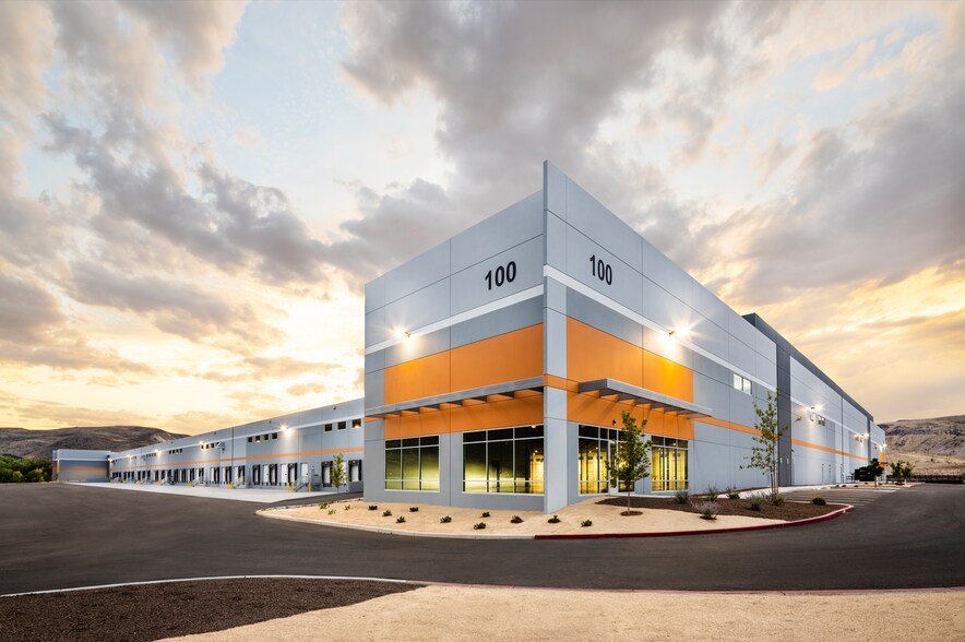 100 Wild Horse Cyn, Sparks, NV à louer - Photo du bâtiment - Image 3 de 16