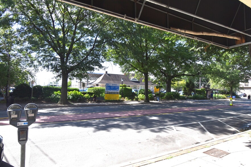 59 Main St, Port Washington, NY for lease - Building Photo - Image 3 of 7