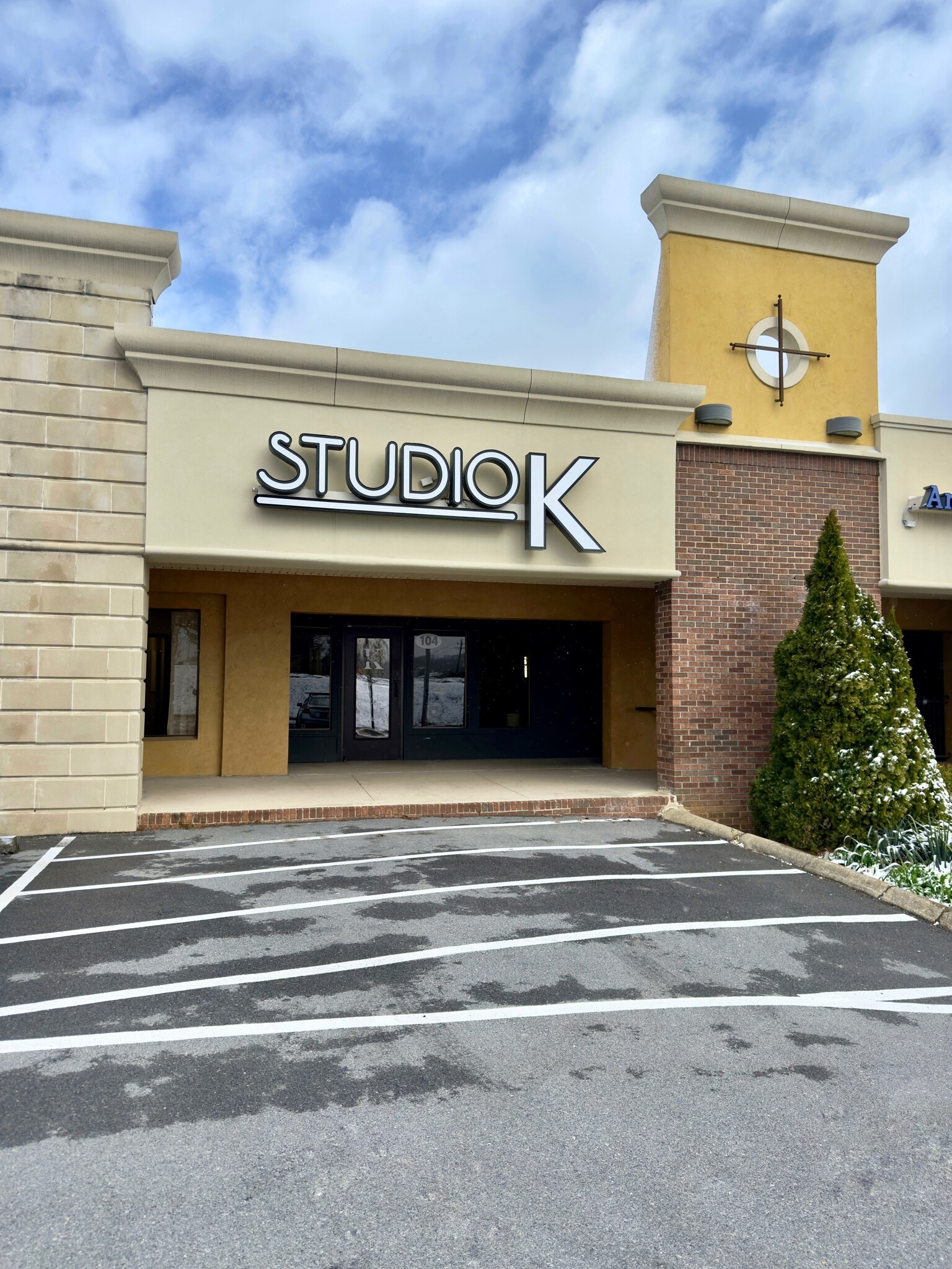 100-172 W Springbrook Dr, Johnson City, TN à louer Photo du bâtiment- Image 1 de 12