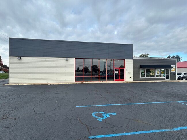 More details for 1729-1735 E Commercial Avenue, Lowell, IN - Retail for Lease