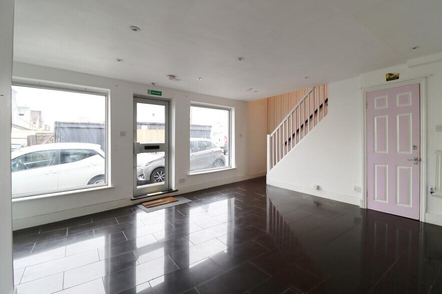 50 Homesdale Rd, Bromley à vendre - Photo du bâtiment - Image 2 de 16