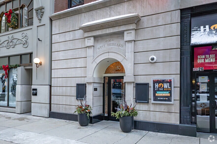 26-30 W Hubbard St, Chicago, IL à louer - Photo du bâtiment - Image 3 de 5