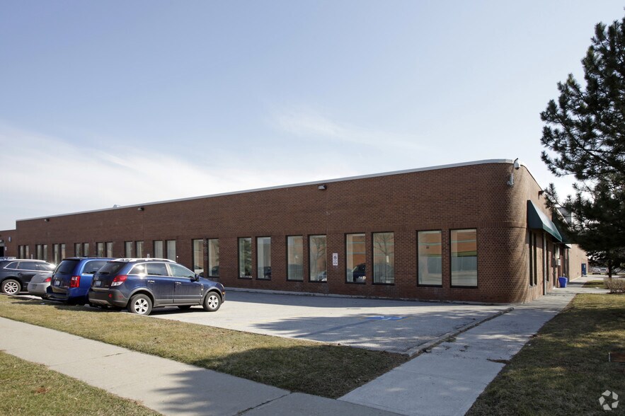 330 Finchdene Sq, Toronto, ON à vendre - Photo principale - Image 1 de 1