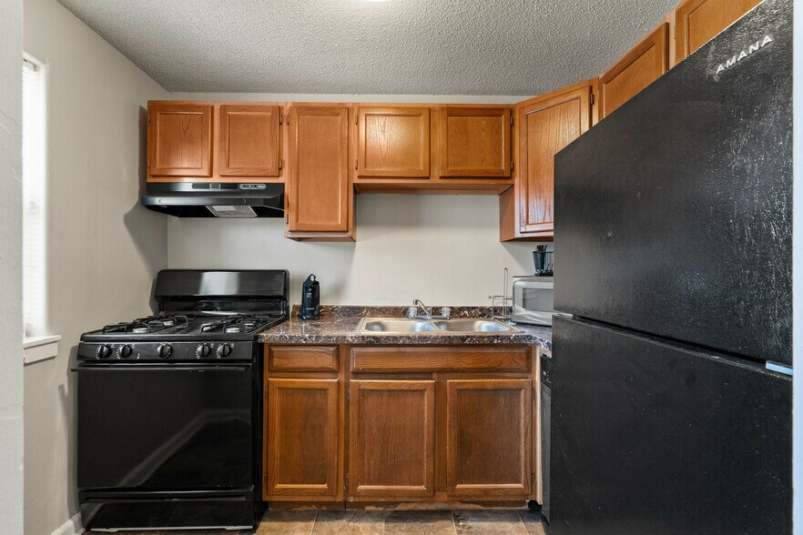 3712 E 47th Ter, Kansas City, MO à vendre - Photo intérieure - Image 2 de 22