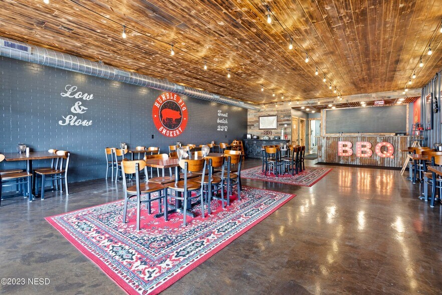 411 3rd Ave, Clear Lake, SD à vendre - Photo intérieure - Image 2 de 18