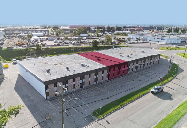 1301-1313 Hastings Cres SE, Calgary, AB for sale - Building Photo - Image 1 of 6