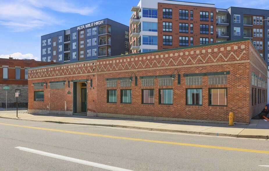 2706 W Colfax Ave, Denver, CO à vendre - Photo du bâtiment - Image 1 de 7
