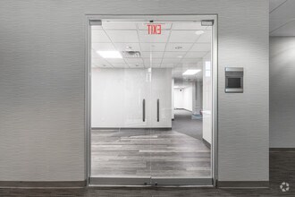 695 US Highway 46, Fairfield, NJ for lease Interior Photo- Image 2 of 7