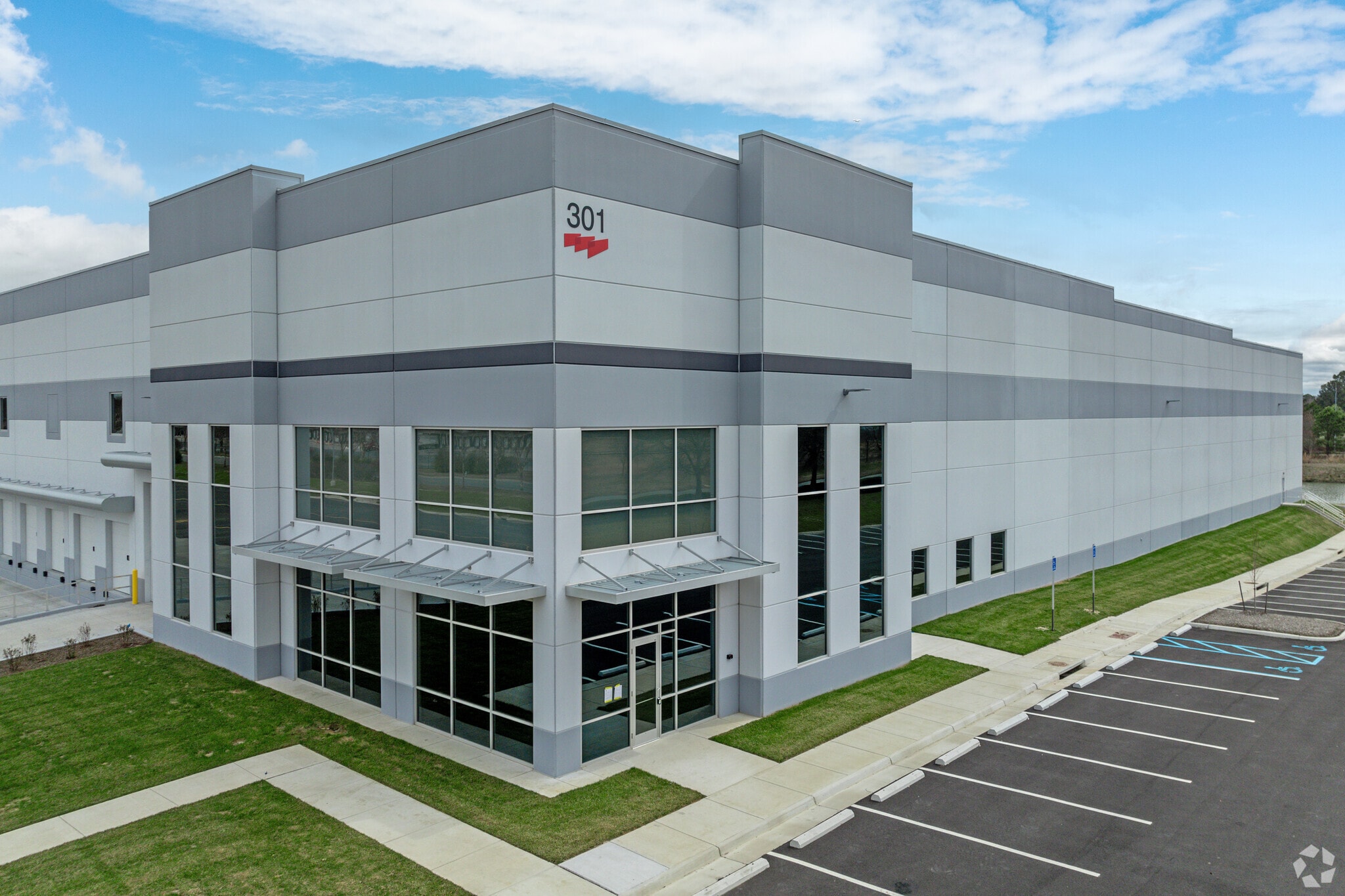 301 Kenyon Rd, Suffolk, VA for lease Primary Photo- Image 1 of 11