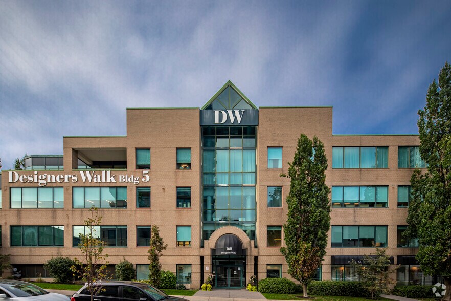 160 Pears Ave, Toronto, ON à louer - Photo du bâtiment - Image 2 de 4