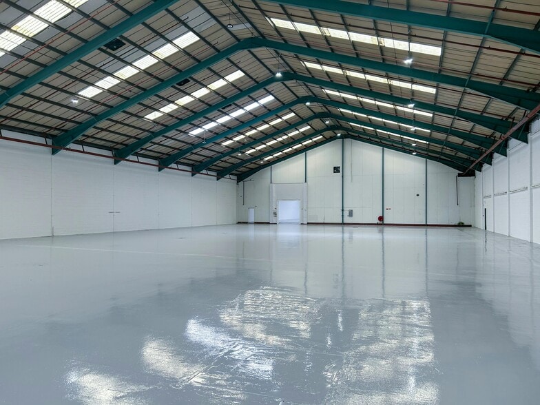 1 Warpsgrove Ln, Chalgrove à louer - Photo du bâtiment - Image 1 de 14