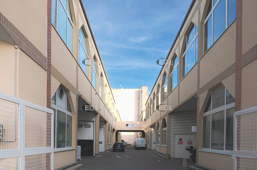 Industrial in Aubervilliers for lease - Building Photo - Image 2 of 15