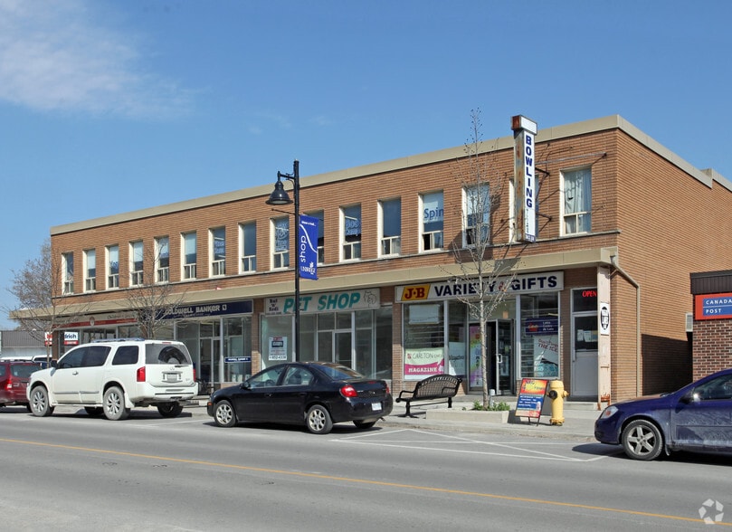 67-70 W Brock St, Uxbridge, ON for lease - Primary Photo - Image 1 of 3