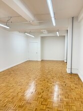 325 W 38th St, New York, NY à louer Photo intérieure- Image 2 de 8