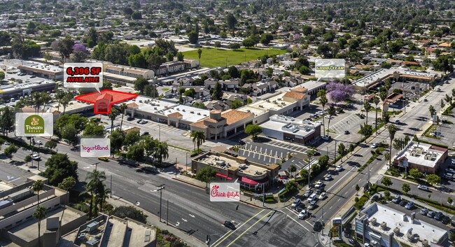 Plus de détails pour 900-962 E Alosta Ave, Azusa, CA - Bureau/Commerce de détail, Commerce de détail à louer