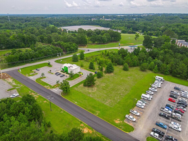 9055 Fairforest Rd, Spartanburg, SC à vendre - Photo du bâtiment - Image 3 de 24