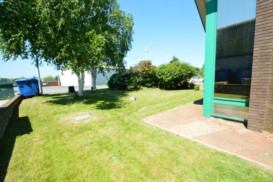 Oakwood Clos, Barnstaple à louer - Photo du bâtiment - Image 2 de 2