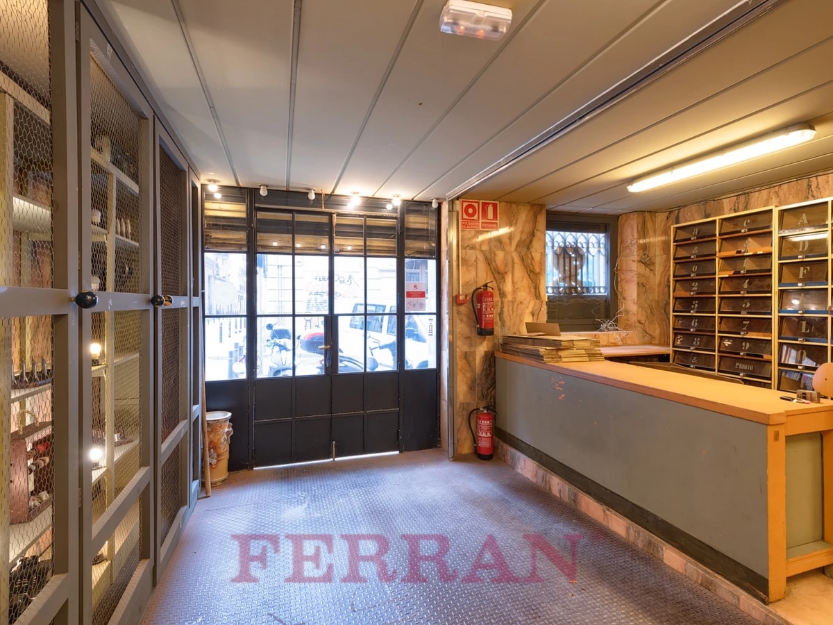 Barcelona, BAR 08003 -  -  - Floor Plan - Image 2 of 4