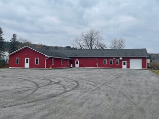 Plus de détails pour 100 Cherry Tree Hill Ln, Barton, VT - Multi-résidentiel à vendre