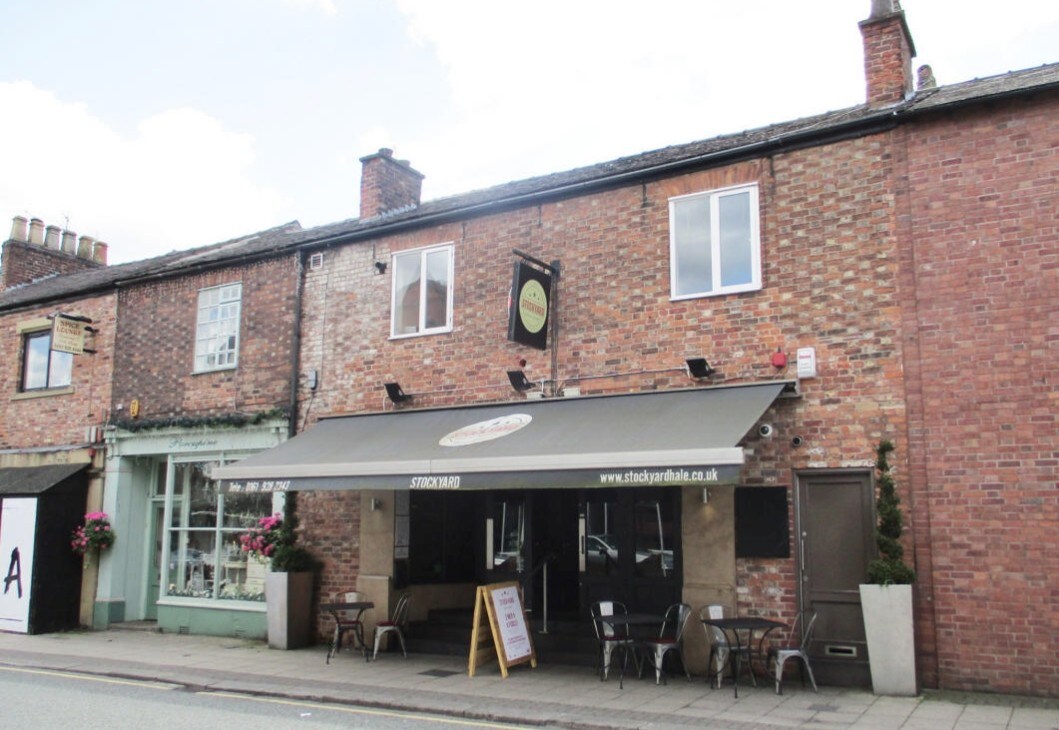 106-108 Ashley Rd, Altrincham for sale Primary Photo- Image 1 of 2