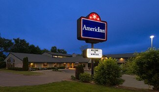 Plus de détails pour 700 Highway 51, Minocqua, WI - Services hôteliers à vendre