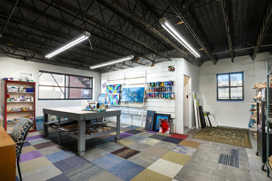 18 W Currahee St, Toccoa, GA à vendre - Photo du bâtiment - Image 3 de 51