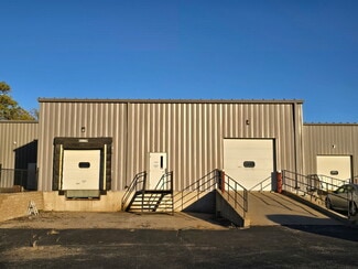 Plus de détails pour 1101 S Broadway St, Yankton, SD - Industriel à louer