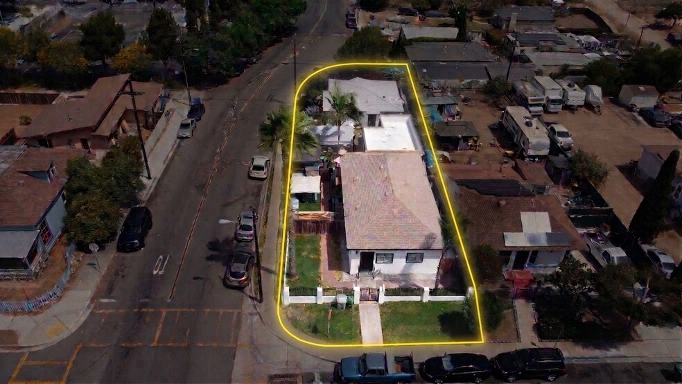853 S 32nd St, San Diego, CA for sale - Building Photo - Image 2 of 23