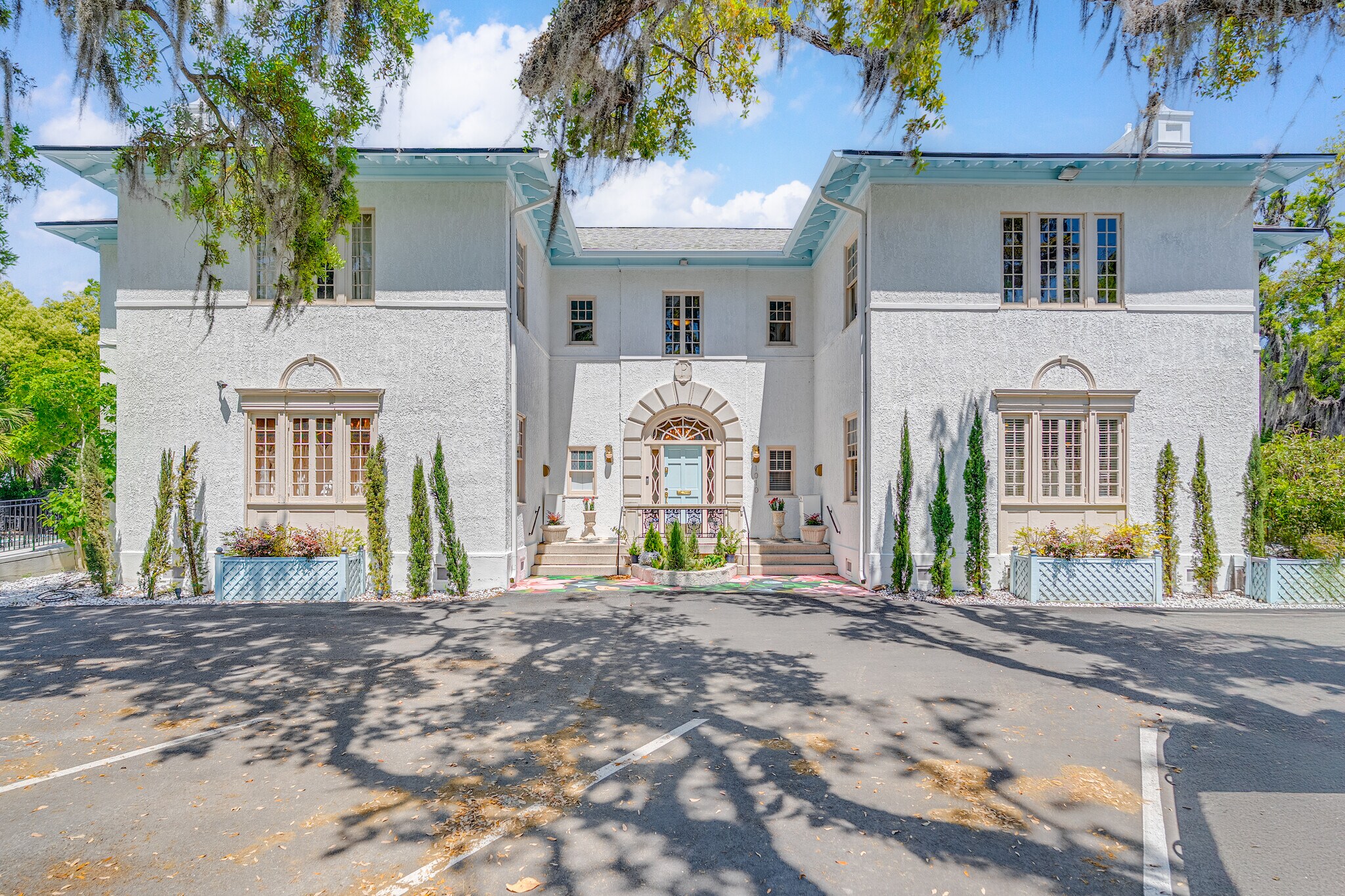 1010 E Victory Dr, Savannah, GA à louer Photo principale- Image 1 de 3