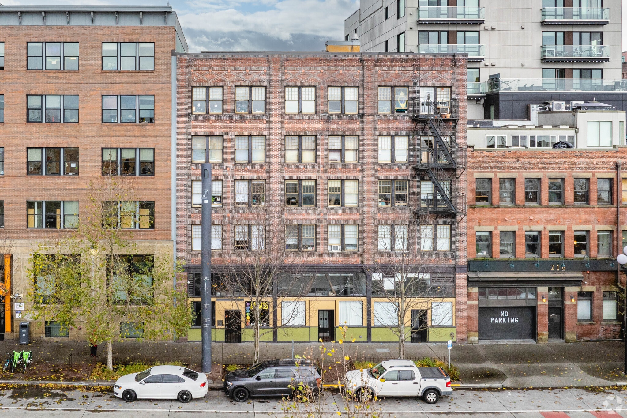 212-216 Alaskan Way S, Seattle, WA à vendre Photo principale- Image 1 de 23