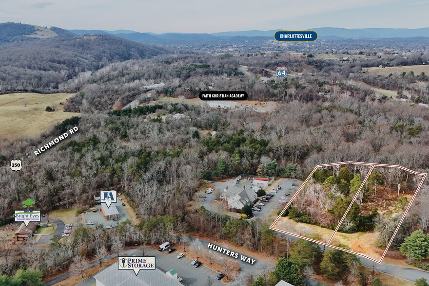 640-650 Hunters Pl, Charlottesville, VA à louer - Aérien - Image 3 de 3