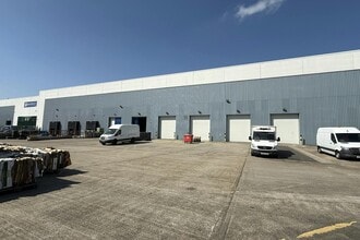 Premier Park Rd, London for lease Building Photo- Image 2 of 7