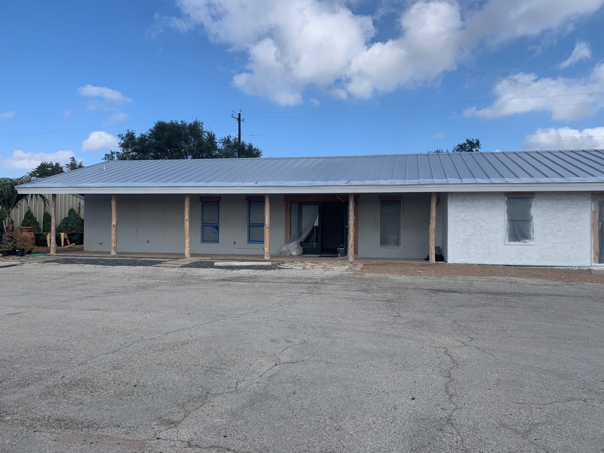 22214 State Highway 71 W, Spicewood, TX for lease Primary Photo- Image 1 of 11