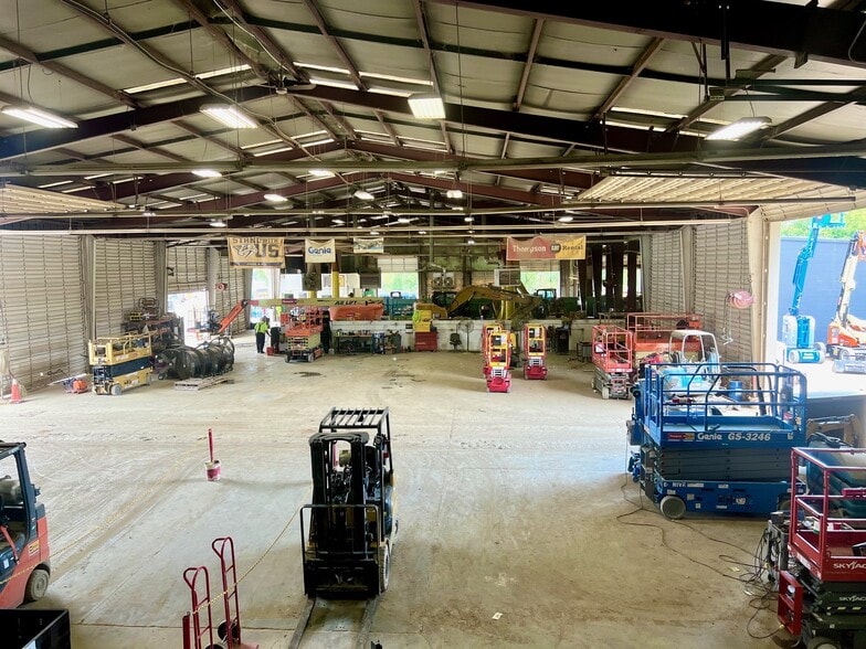 1333 Foster Ave, Nashville, TN for lease - Building Photo - Image 3 of 6