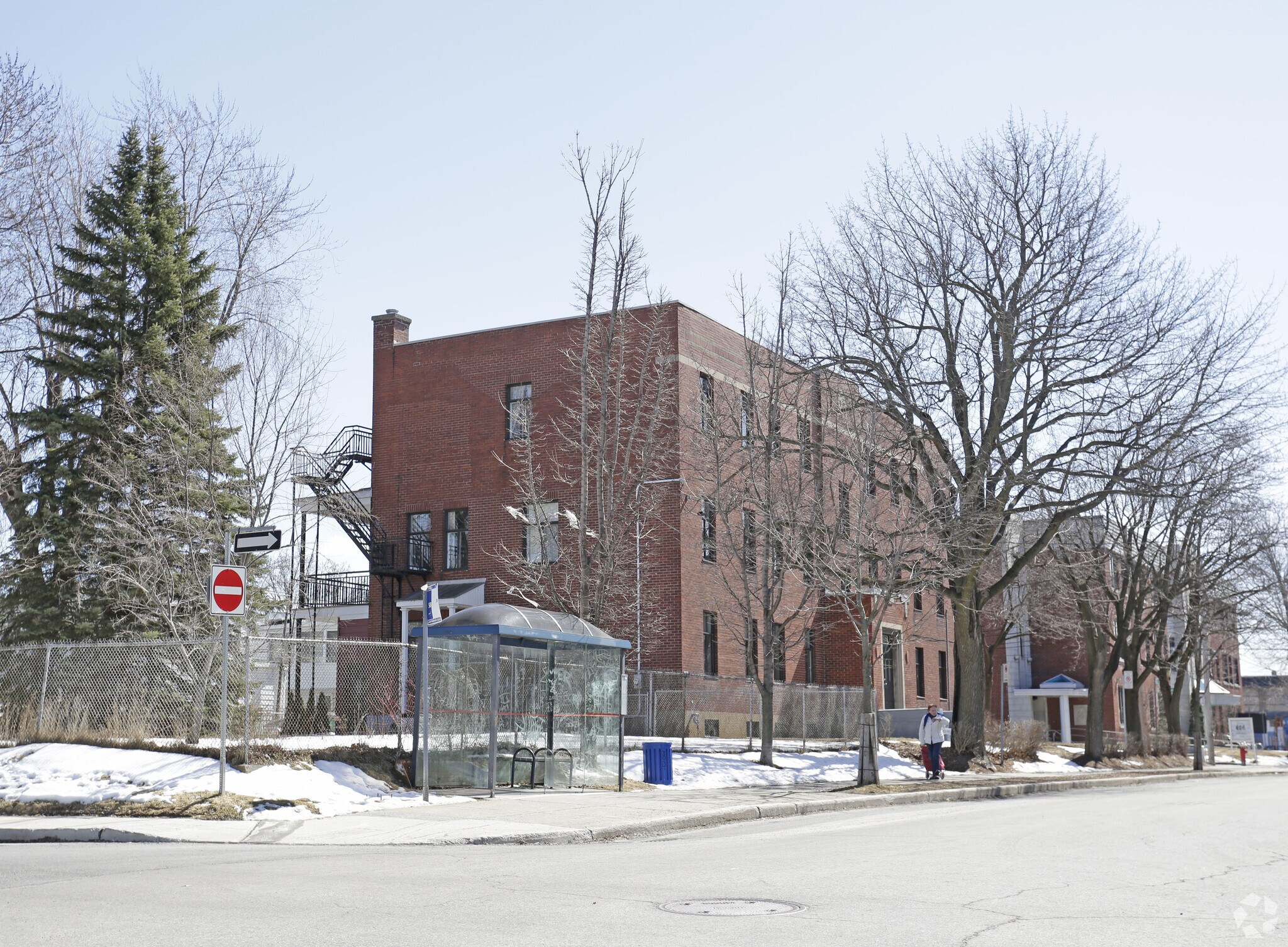 63 4e Av, Montréal, QC à vendre Photo principale- Image 1 de 5