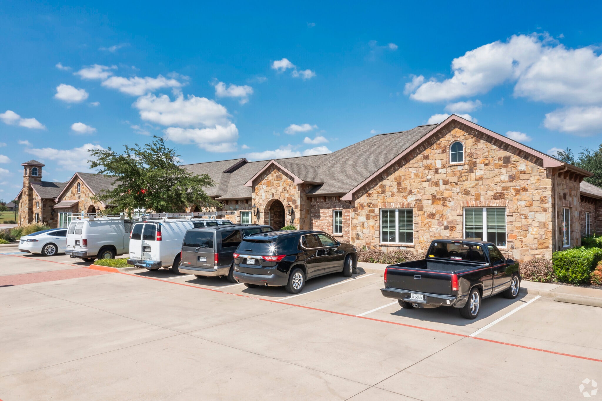 905-915 Trophy Club Dr, Trophy Club, TX for lease Primary Photo- Image 1 of 5