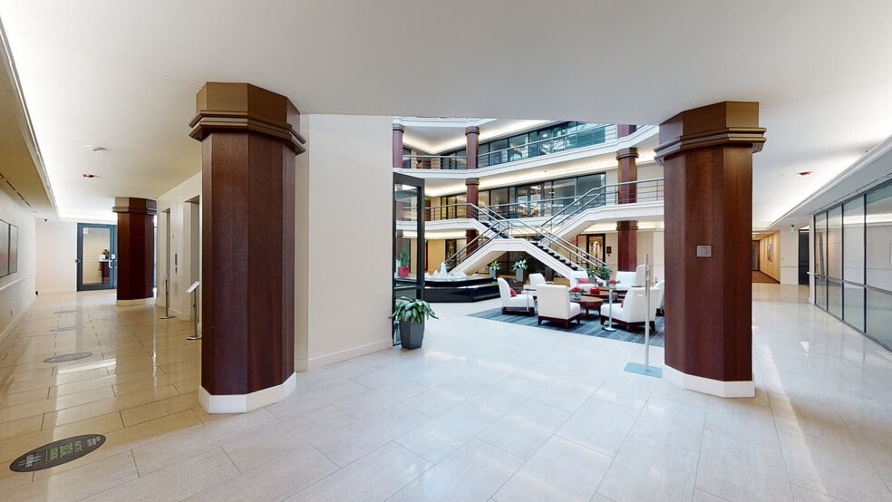 800 Fairway Dr, Deerfield Beach, FL for lease - Matterport 3D Scan - Image 3 of 26