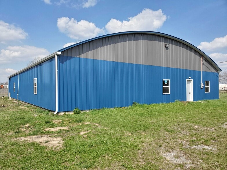 2707 Williamsburg Pike, Richmond, IN for lease - Building Photo - Image 2 of 11