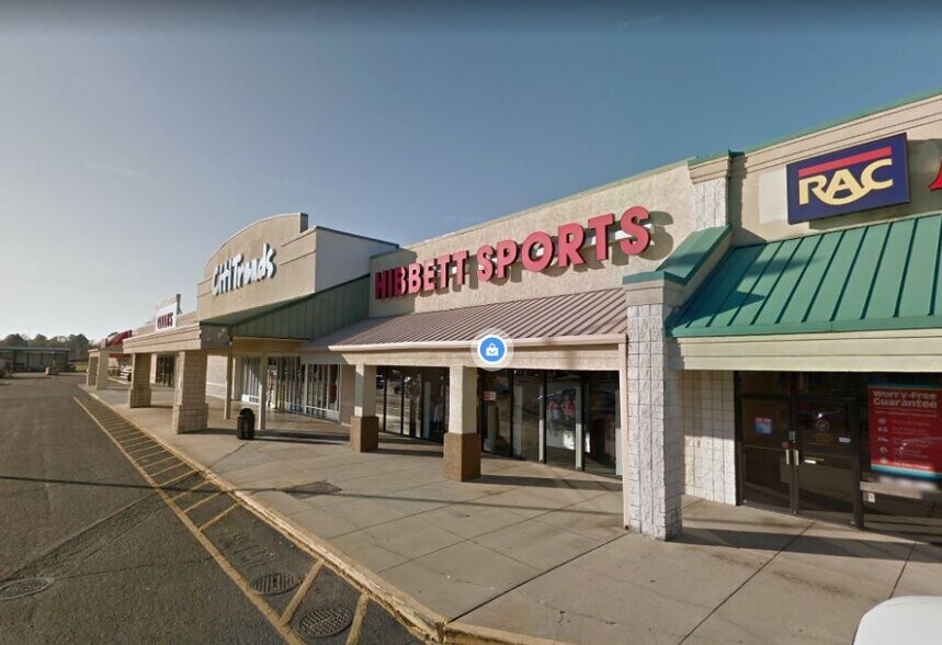 604 E Church St, Atmore, AL à louer - Photo du bâtiment - Image 2 de 2