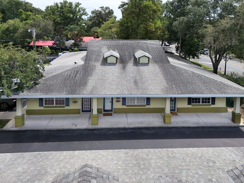1502 N Donnelly St, Mount Dora, FL à louer - Photo du bâtiment - Image 3 de 11