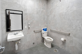 8195 Custer Rd, Frisco, TX à louer Photo du bâtiment- Image 1 de 4