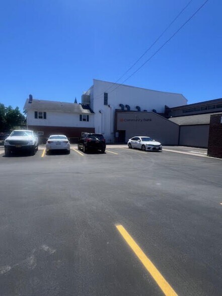 78-80 Genesee St, Avon, NY à vendre - Photo du bâtiment - Image 3 de 10