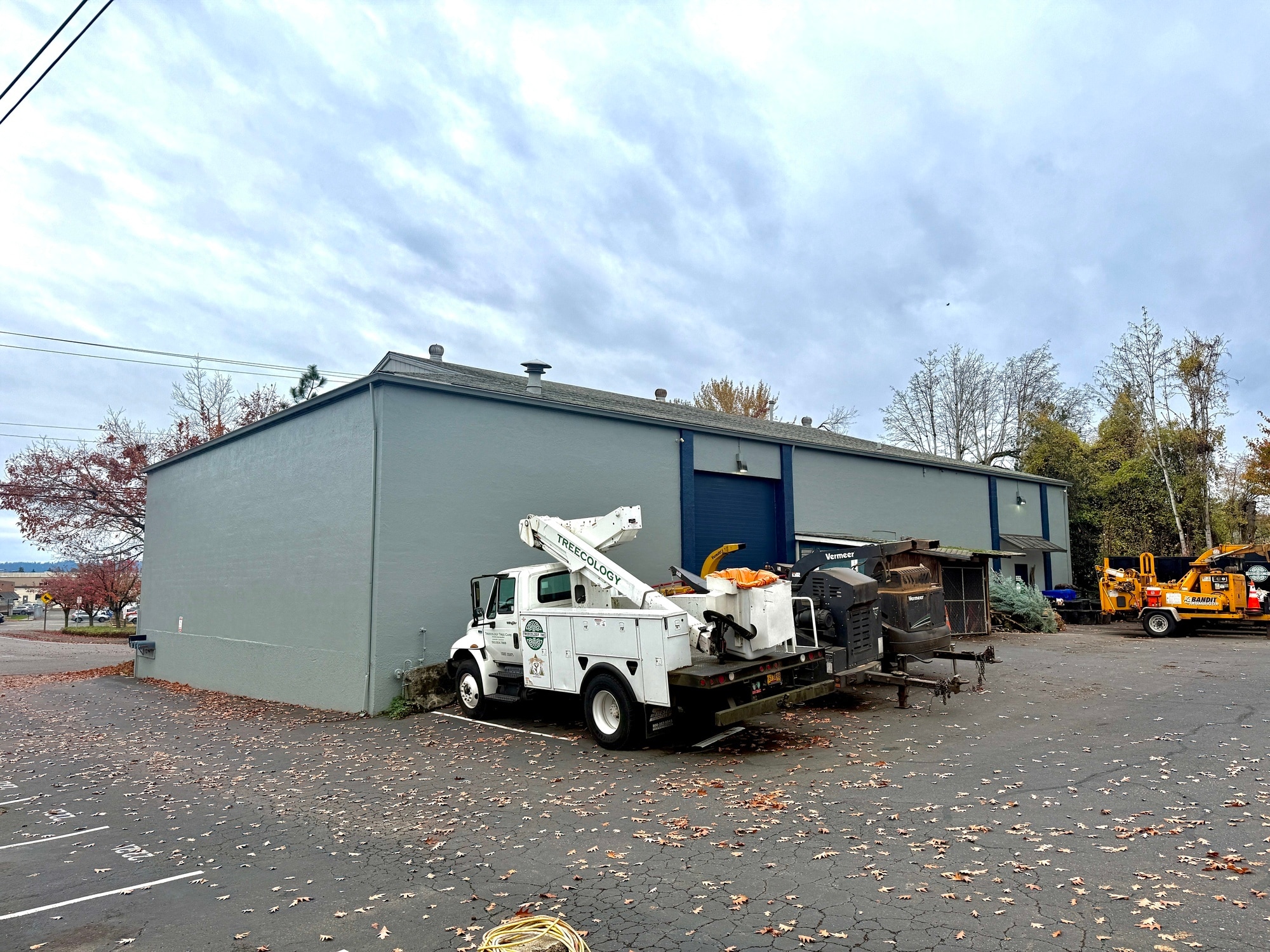 2221 SE Ochoco St, Portland, OR for lease Building Photo- Image 1 of 11