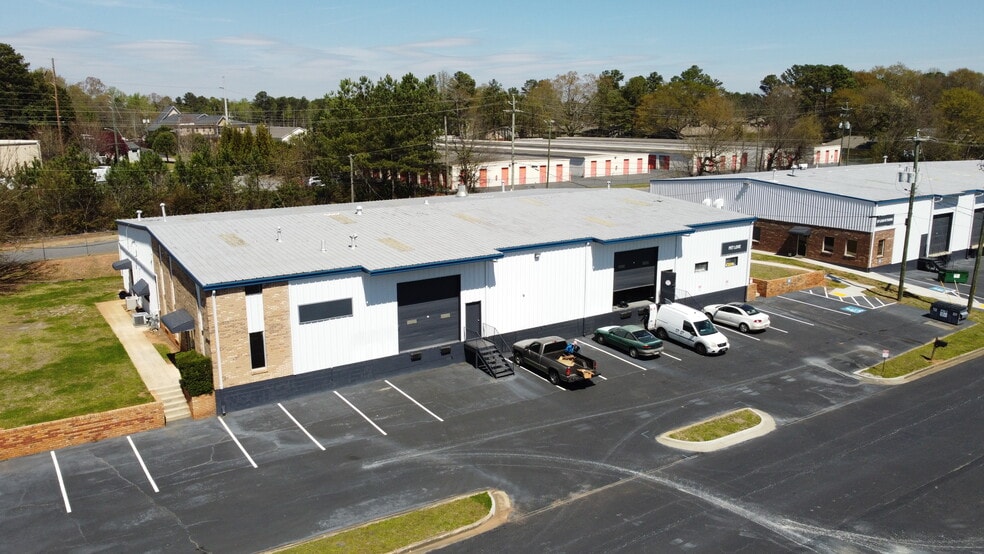 1701-1761 McCoba Dr SE, Smyrna, GA for lease - Building Photo - Image 2 of 9