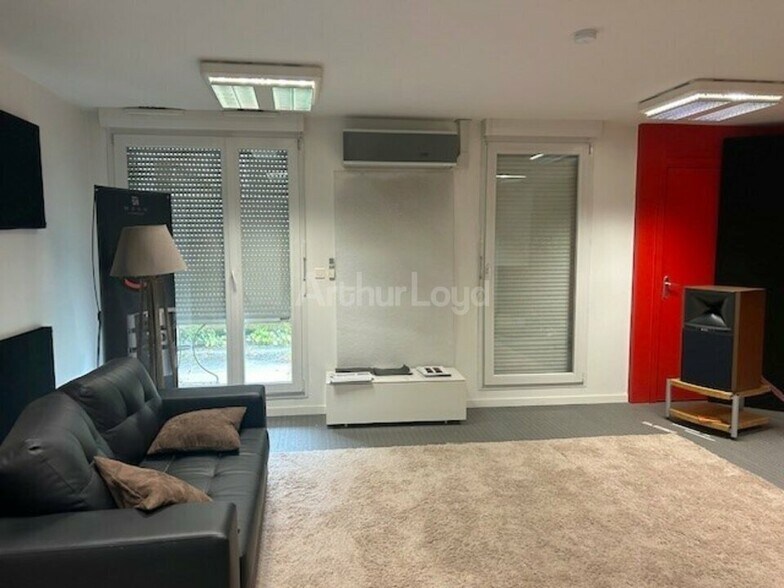 Retail in Nancy for sale - Interior Photo - Image 3 of 14
