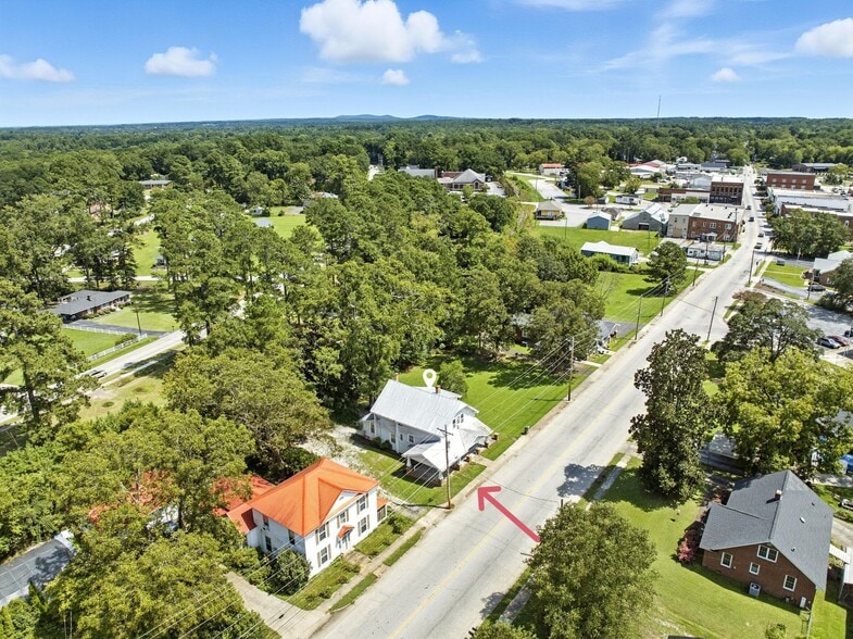 208 N Main St, Prosperity, SC for sale - Building Photo - Image 2 of 20