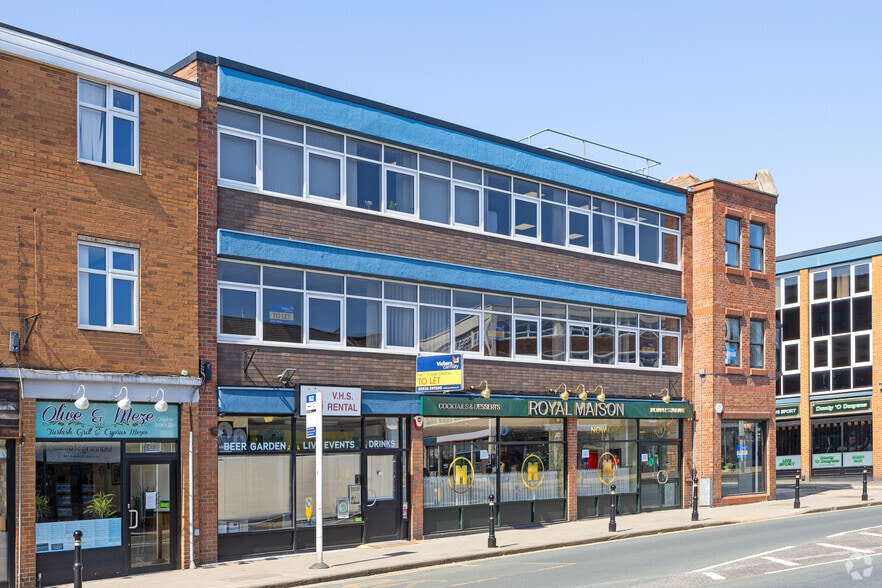 1-3 Cross St, Wakefield à louer - Photo du bâtiment - Image 3 de 3