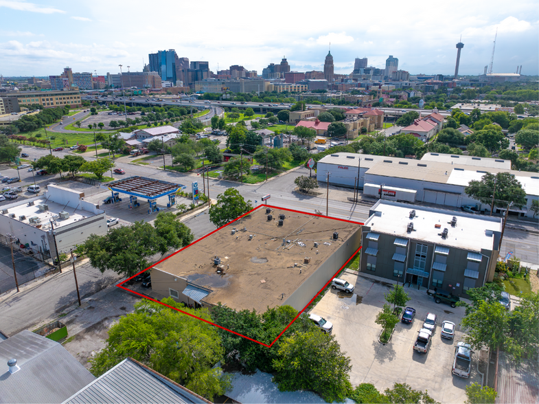 701 S Frio St, San Antonio, TX à louer - Photo du bâtiment - Image 3 de 5