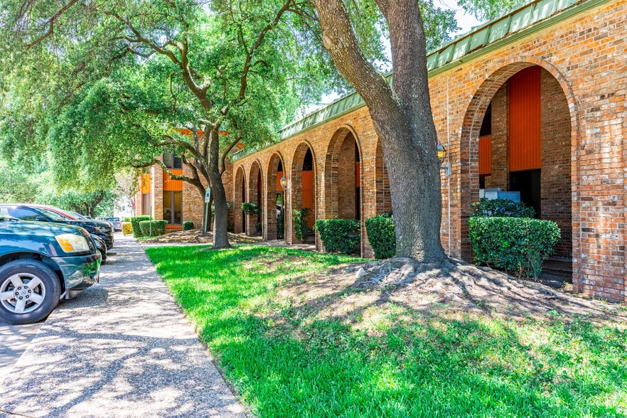 12989 Jupiter Rd, Dallas, TX for sale - Building Photo - Image 2 of 18